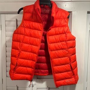 Eddie Bauer lightweight puffer vest